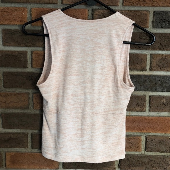 Front Knot Tank - Picture 3 of 4